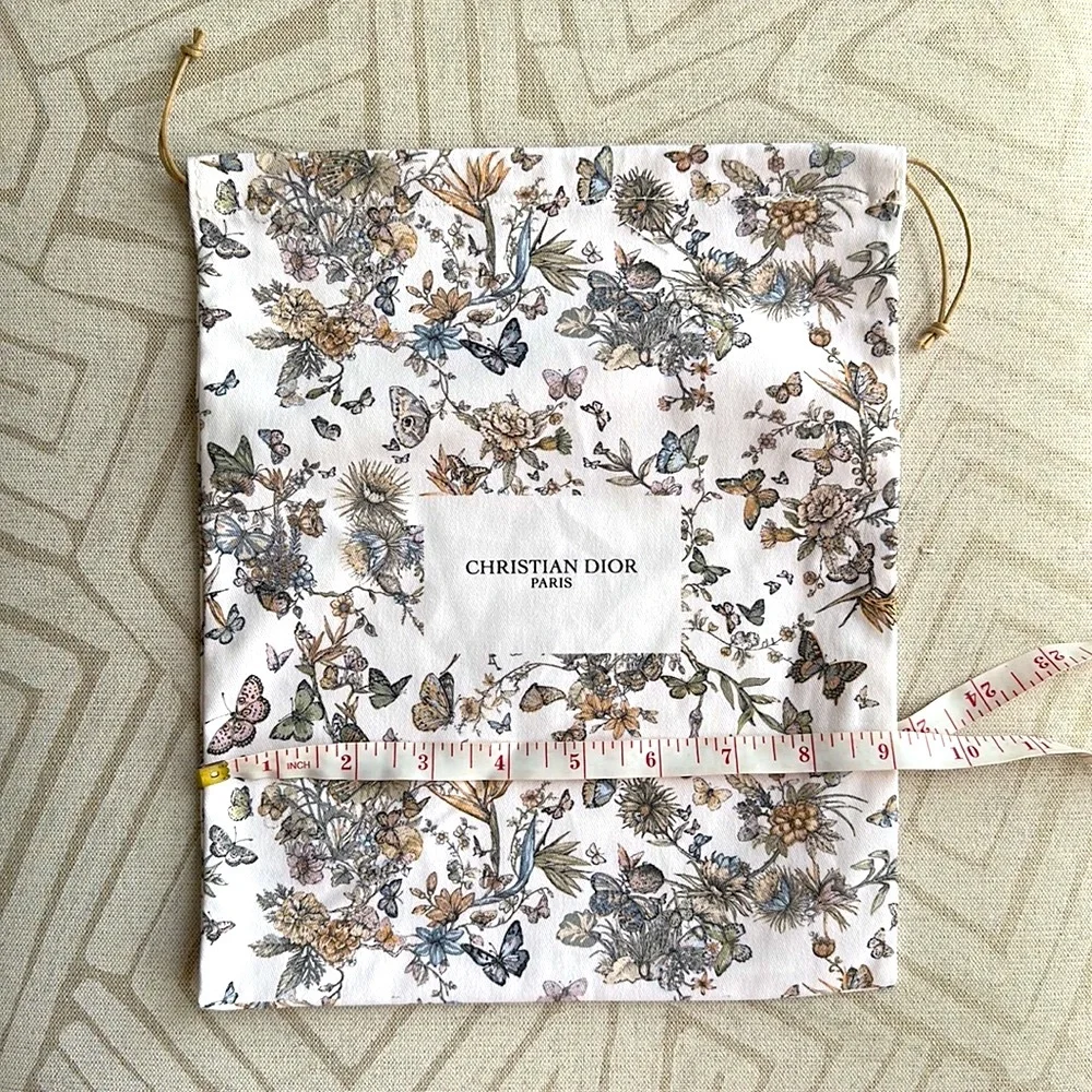 DIOR beauty collection privee  2024 Limited Edition Drawstring Pouch